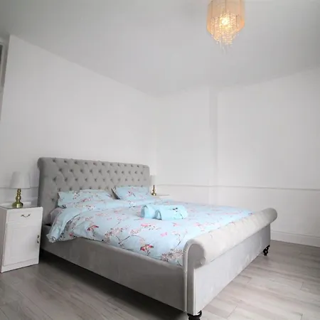 Whitley Bay - Sleeps 6 - Refurbished Throughout - Fast Wifi - Dogs Welcome Экстерьер фото
