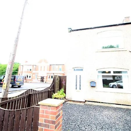 Whitley Bay - Sleeps 6 - Refurbished Throughout - Fast Wifi - Dogs Welcome Экстерьер фото