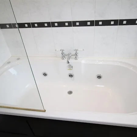 Whitley Bay - Sleeps 6 - Refurbished Throughout - Fast Wifi - Dogs Welcome Экстерьер фото
